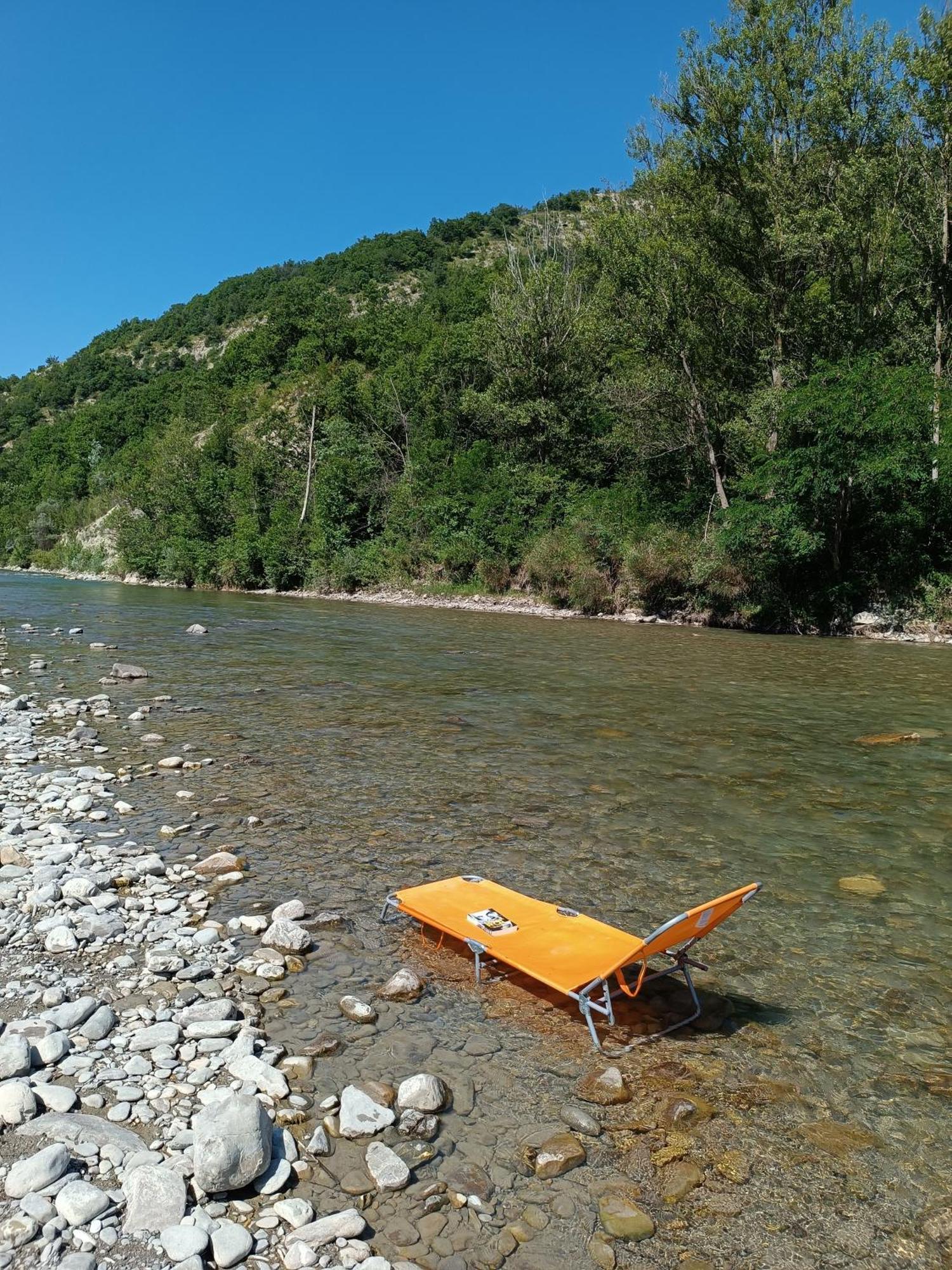 Apartament Il Nido Di Matilde _Monolocale Design Sul Fiume_ Rossena Zewnętrze zdjęcie