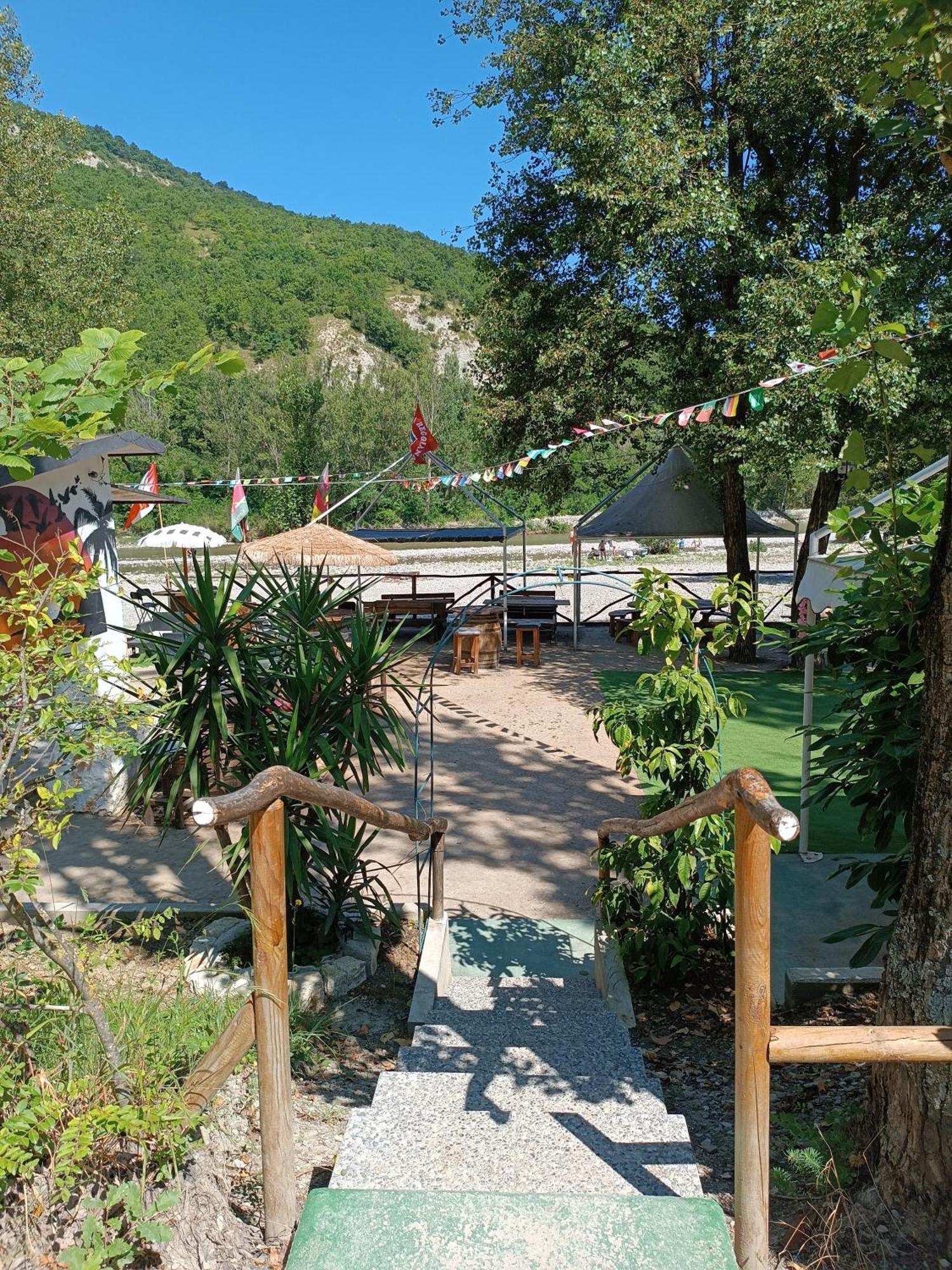 Apartament Il Nido Di Matilde _Monolocale Design Sul Fiume_ Rossena Zewnętrze zdjęcie